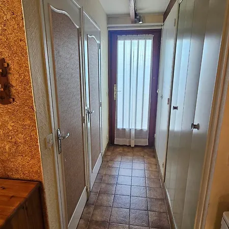 4 Pers A Avec Balcon Et Parking Proche Du Chay - Fr-1-550-89 Apartment