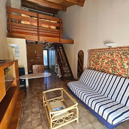 4 Pers A Avec Balcon Et Parking Proche Du Chay - Fr-1-550-89